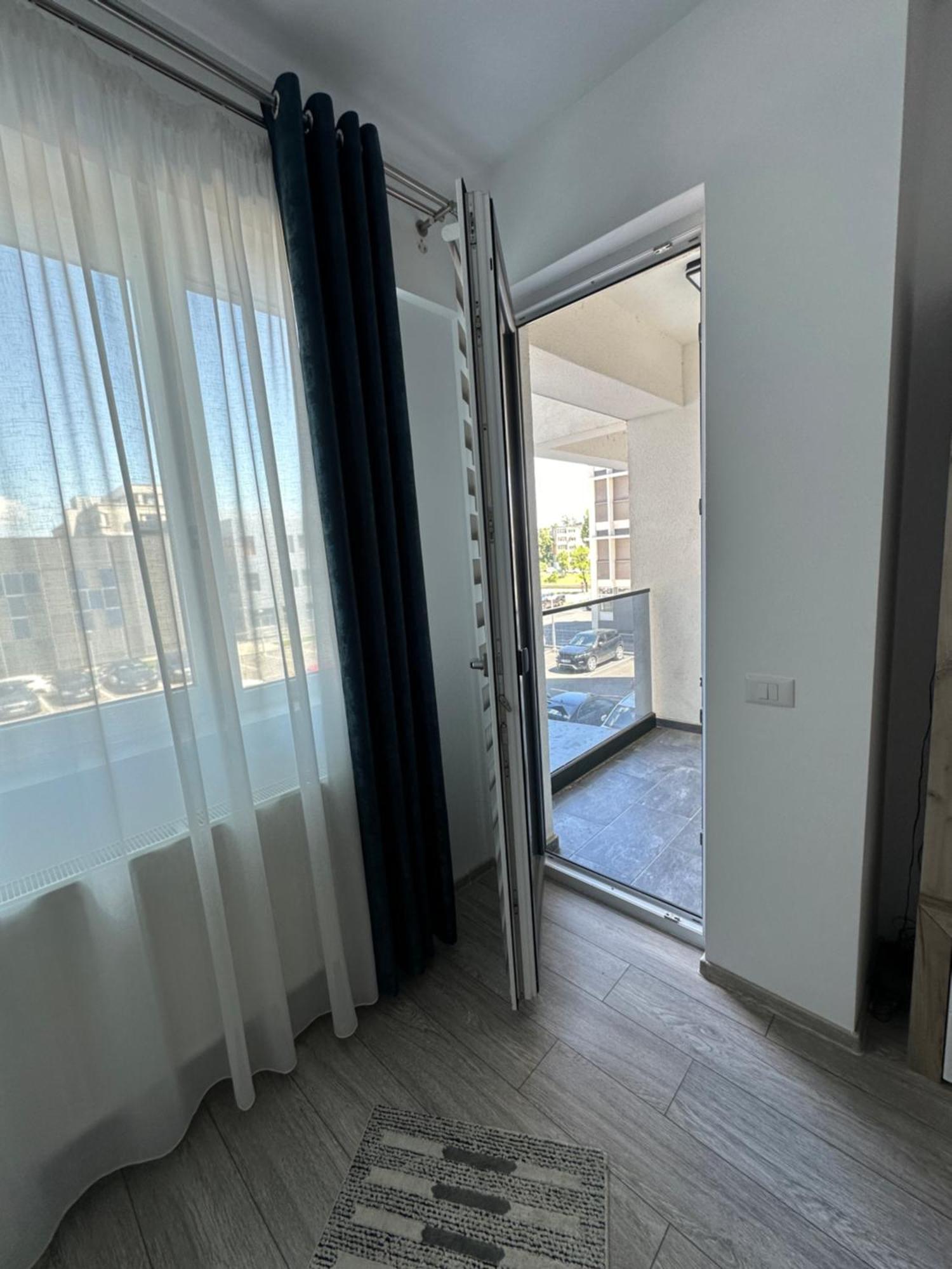 Renting Solutions Studio 雅西 外观 照片